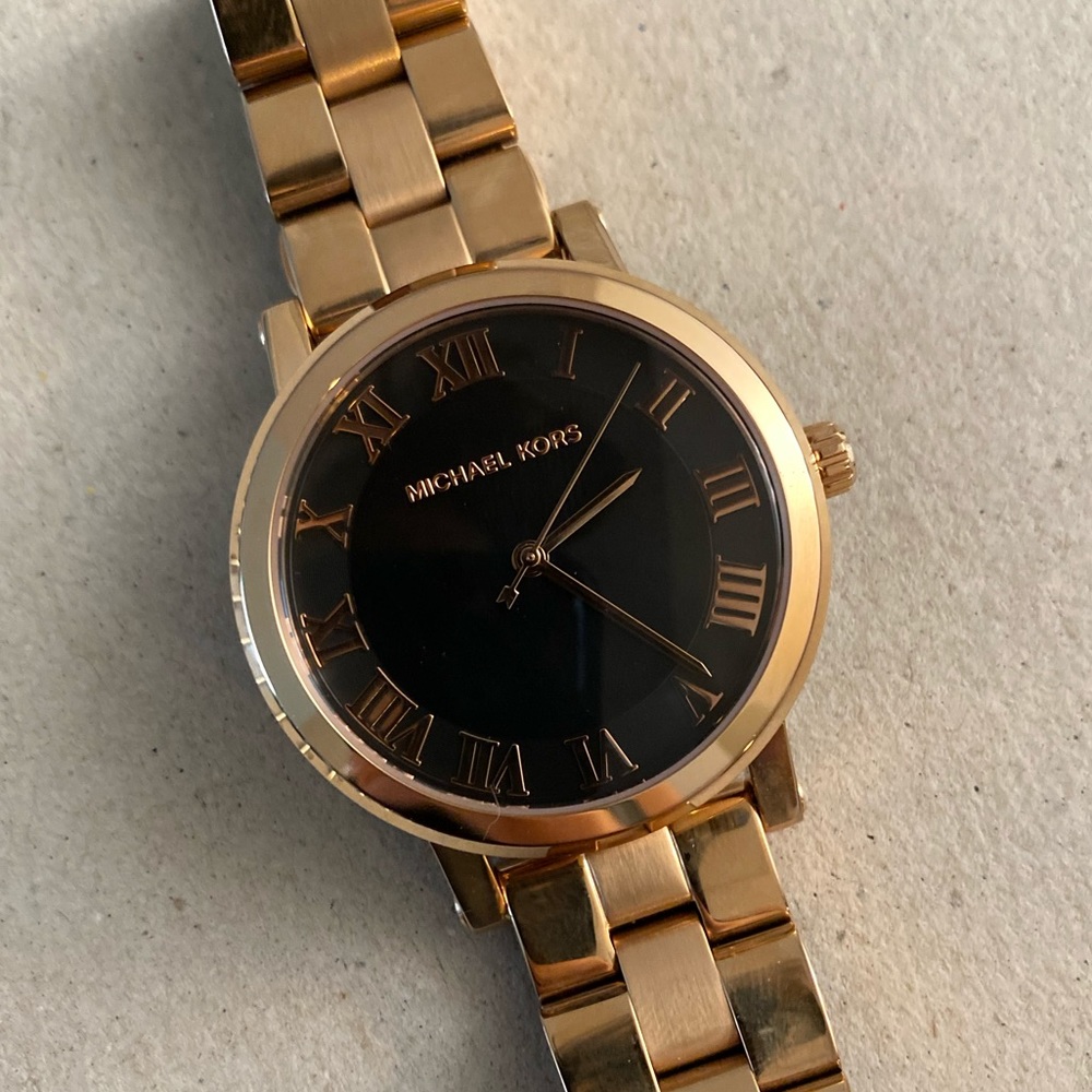 Michael Kors rose gold watch